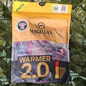 Girls Medium 10-12 Magellan Outdoors Youth‎ Base Layer Warmer 2.0 Colorful